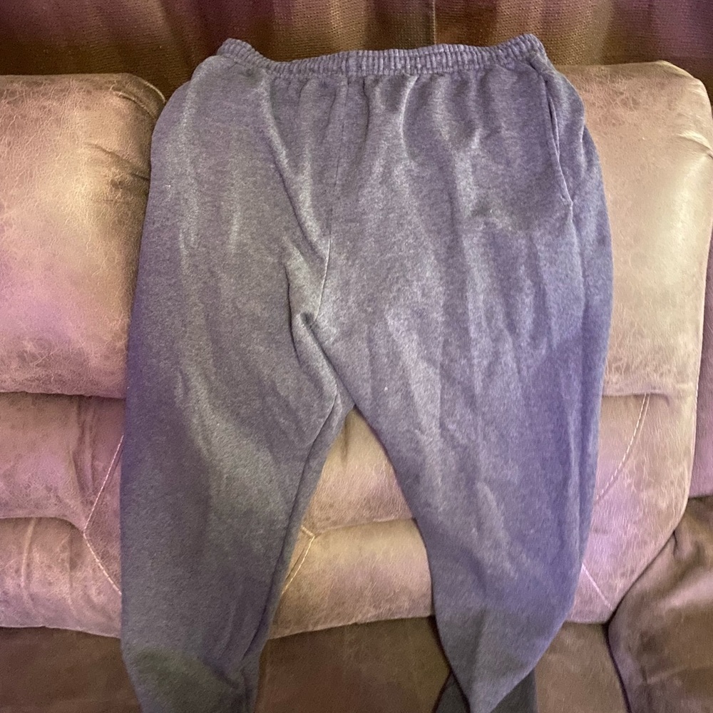Gray sweatpants, size medium